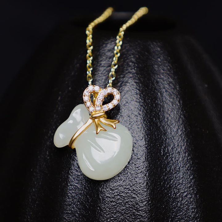 Collier pendentif porte-bonheur en jade blanc naturel Hetian Buddha Stones