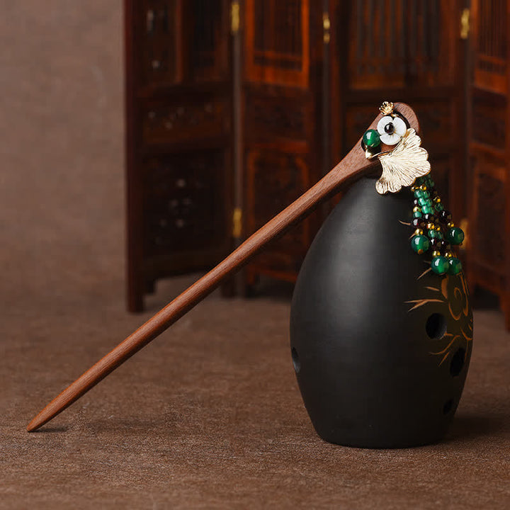 Épingle à cheveux de protection en feuille de ginkgo en agate verte et bois de santal rouge