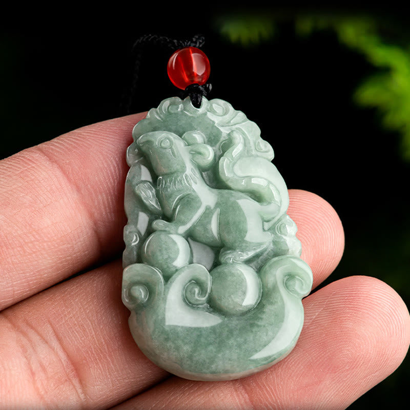 Collier pendentif en jade vert naturel avec Buddha Stones et 12 signes du zodiaque chinois