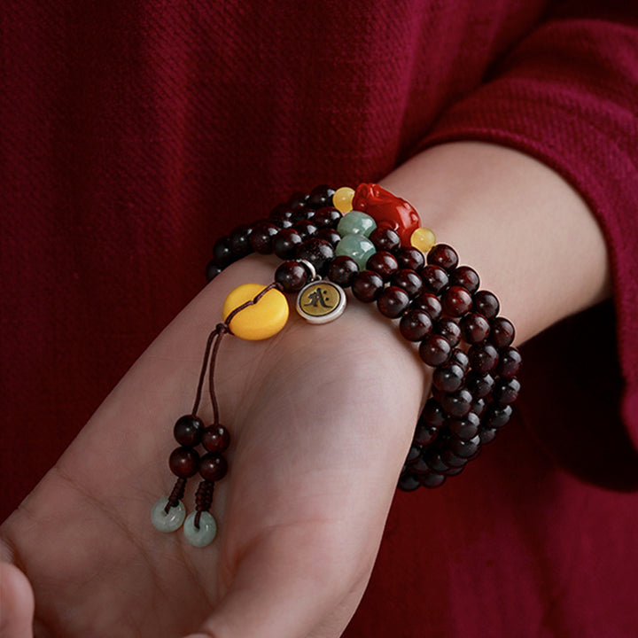 Buddha Stones Zodiaque chinois Bouddha natal 108 perles Mala Petite feuille Bois de santal rouge Agate rouge Bracelet de protection PiXiu