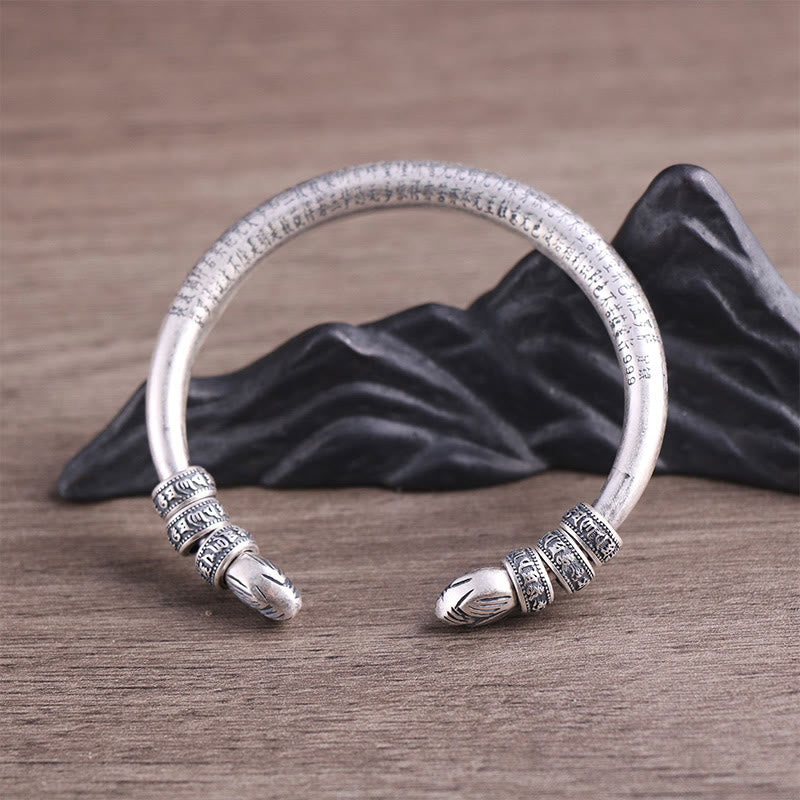 Bracelet jonc en argent sterling 999 Buddha Stones et cœur gravé Om Mani Padme Hum