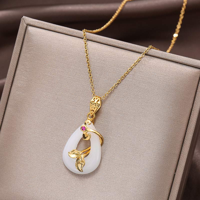 Collier pendentif porte-bonheur en jade à motif ovale avec Buddha Stones