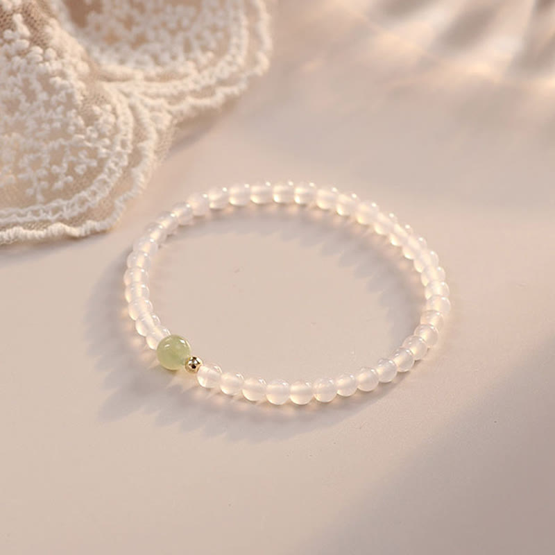 Bracelet de protection porte-bonheur en agate blanche naturelle et jade de Buddha Stones