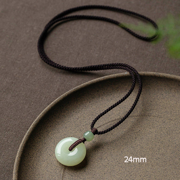 Collier pendentif en jade rond naturel Buddha Stones, boucle de paix, chance, prospérité