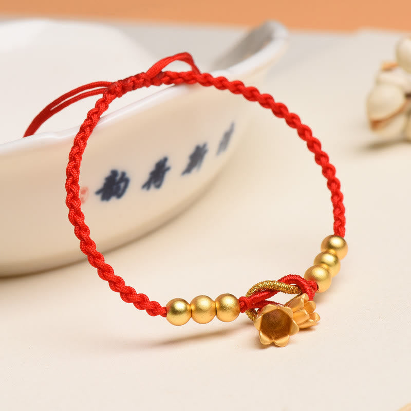 Bracelet tressé fait main en forme de fleur de muguet avec breloque de Buddha Stones