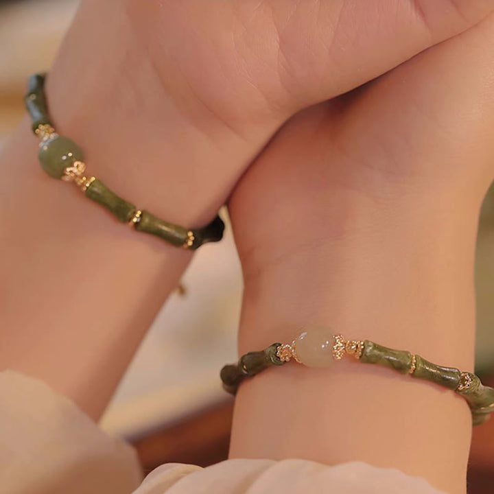 Bracelet porte-bonheur en jade Hetian péridot plaqué cuivre 14 carats avec Buddha Stones et motif bambou