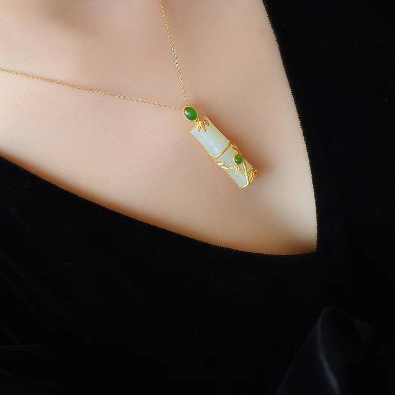 Collier pendentif de protection en bambou et jade blanc et jade cyan Buddha Stones