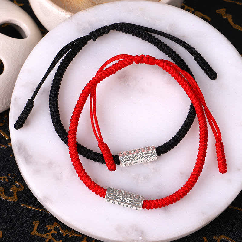 Bracelet en fil rouge Buddha Stones Om Mani Padme Hum et protection de la chance
