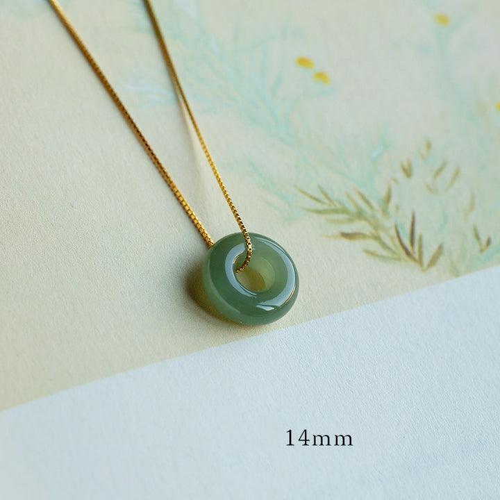 Collier pendentif en jade rond naturel Buddha Stones et boucle de paix, porte-bonheur et abondance