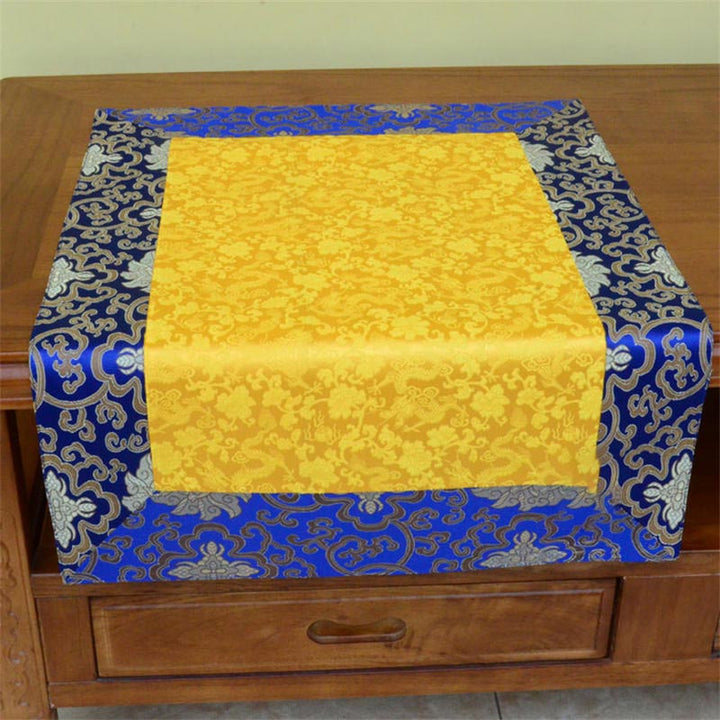 Chemin de table en brocart avec motif de fleur de dragon Vajra et symboles de bon augure