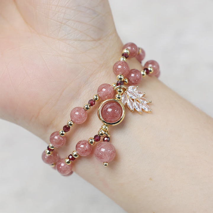 Bracelet double tour avec breloque en feuille d'érable et quartz fraise naturel Buddha Stones