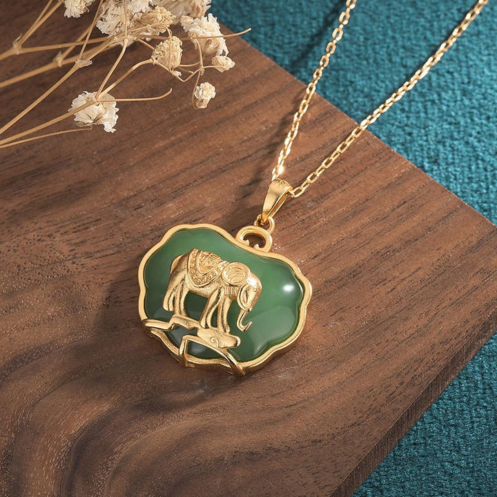 Collier pendentif de guérison en jade naturel Buddha Stones