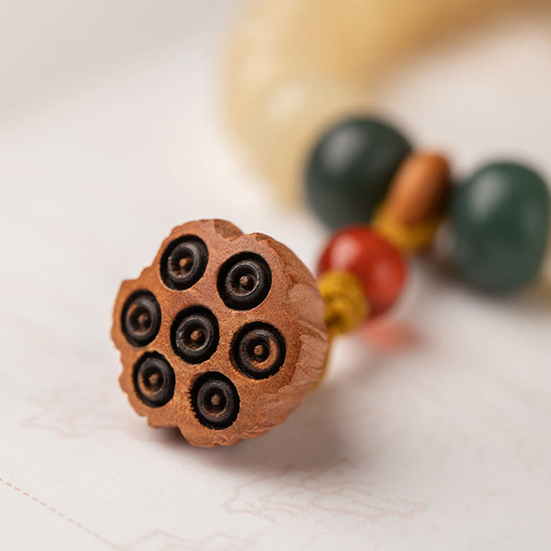 Bracelet double tour avec breloque en forme de gousse de lotus et graines de Bodhi et Buddha Stones
