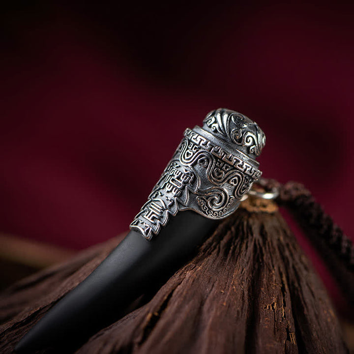 Collier pendentif en argent sterling 925 avec motif de dent de loup en obsidienne noire