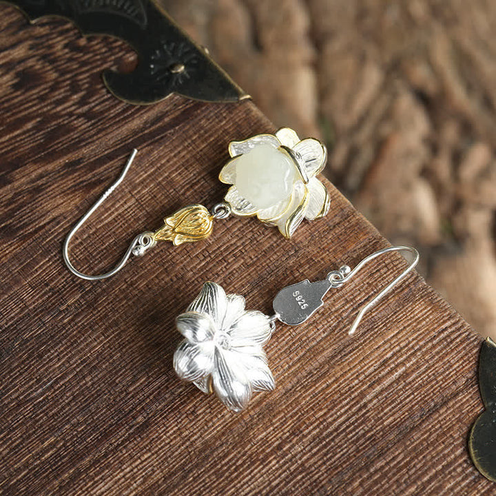 Boucles d'oreilles pendantes en jade blanc et Buddha Stones