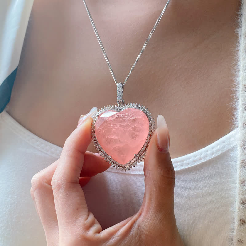 Collier pendentif en cristal de quartz rose avec Buddha Stones et cœur d'amour