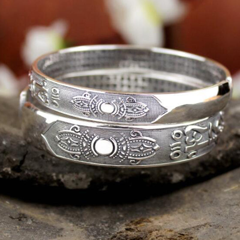Bracelet de prière et de méditation en cuivre blanc tibétain avec Buddha Stones
