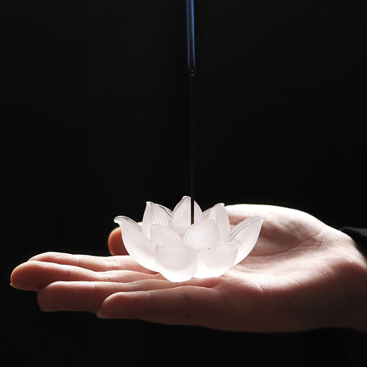 Brûle-encens en forme de bâton de méditation et de guérison en cristal Lotus Liuli de Buddha Stones - Lotus blanc 6,5*3 cm - image 0