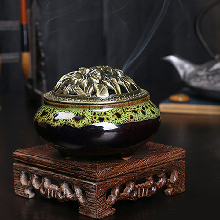 Brûleur d'encens en céramique à motif de fleurs et de Buddha Stones