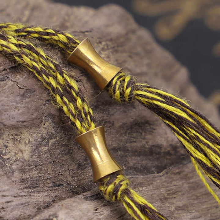 Bracelet de richesse tibétain avec six mots vrais et malédictions de Buddha Stones