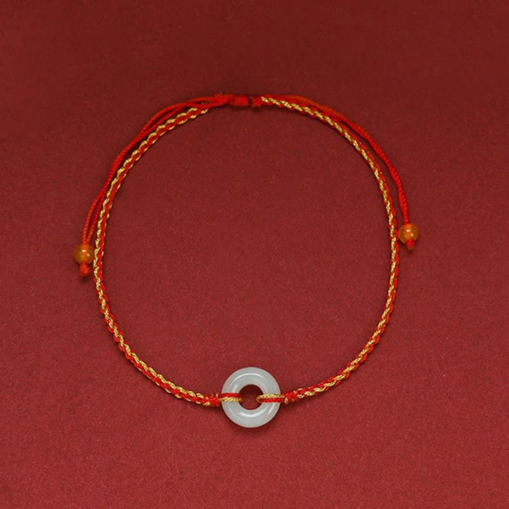Bracelet de cheville tressé en jade avec boucle ronde de paix et de chance en Buddha Stones
