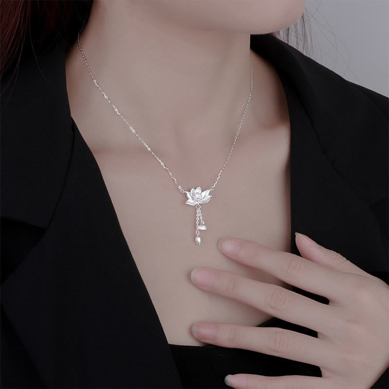 Collier pendentif en argent sterling 999 sculpté en forme de gousse de fleur de lotus avec Buddha Stones