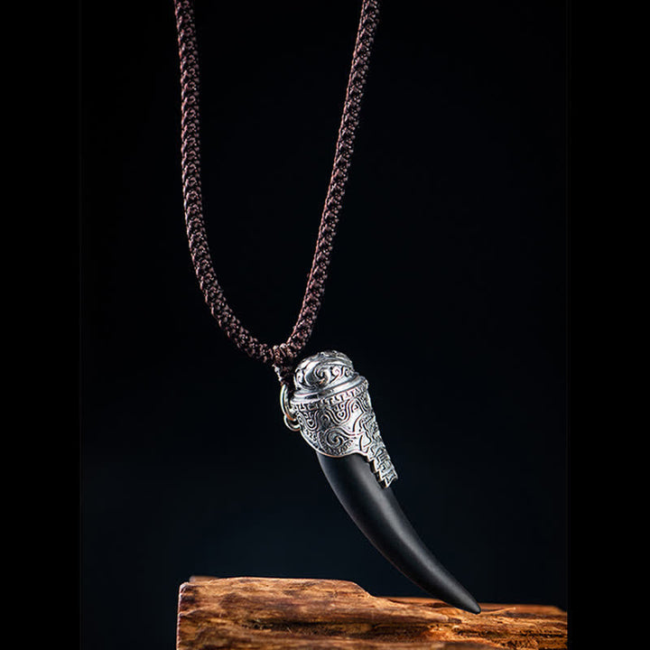 Collier pendentif en argent sterling 925 avec motif de dent de loup en obsidienne noire