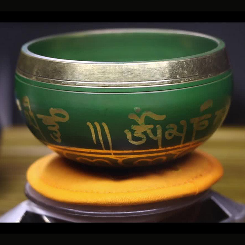 Bol de méditation tibétain en Buddha Stones fabriqué à la main pour la guérison et la protection de la pleine conscience Ensemble de bols chantants - Vert - 3,74 po (9,5 CM) - image 5