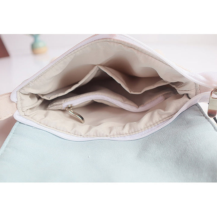 Sac à bandoulière en toile brodé à la main avec des Buddha Stones et des fleurs de prunier