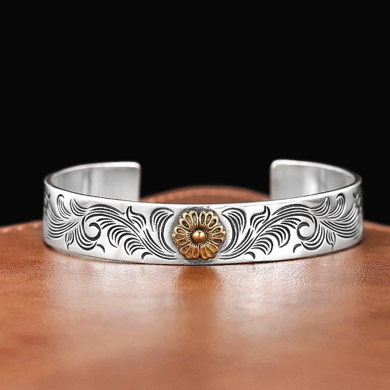 Bracelet porte-bonheur en cuivre sculpté avec des Buddha Stones et des plumes de la dynastie Tang