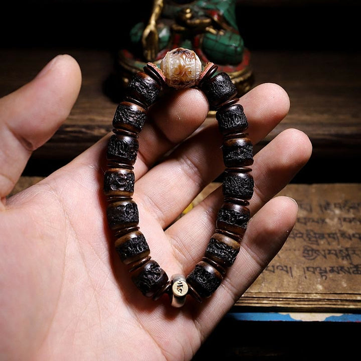 Bracelet de force en os de yak tibétain fait main en argent sterling 925 avec Buddha Stones et signe du zodiaque chinois
