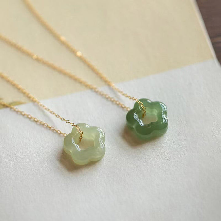 Collier pendentif porte-bonheur en jade cyan Hetian délicat avec Buddha Stones
