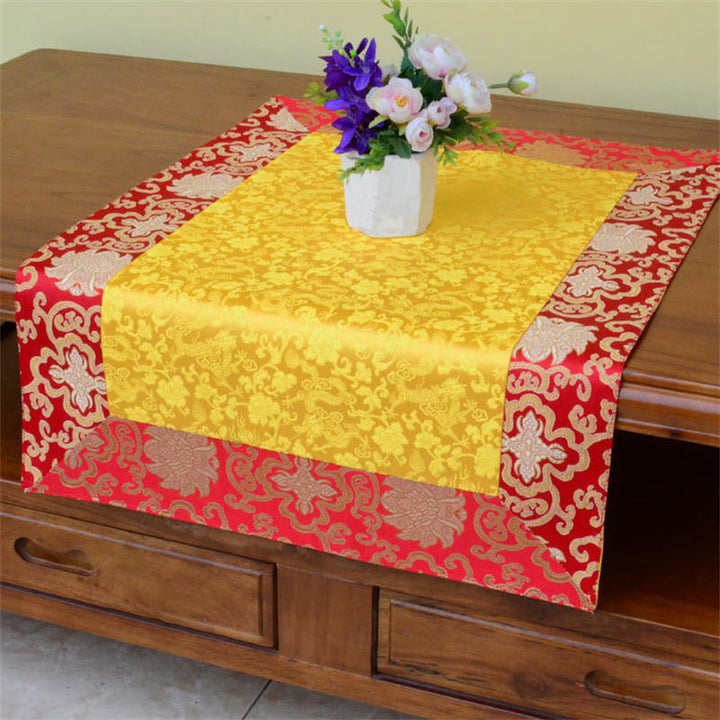 Chemin de table en brocart avec motif de fleur de dragon Vajra et symboles de bon augure
