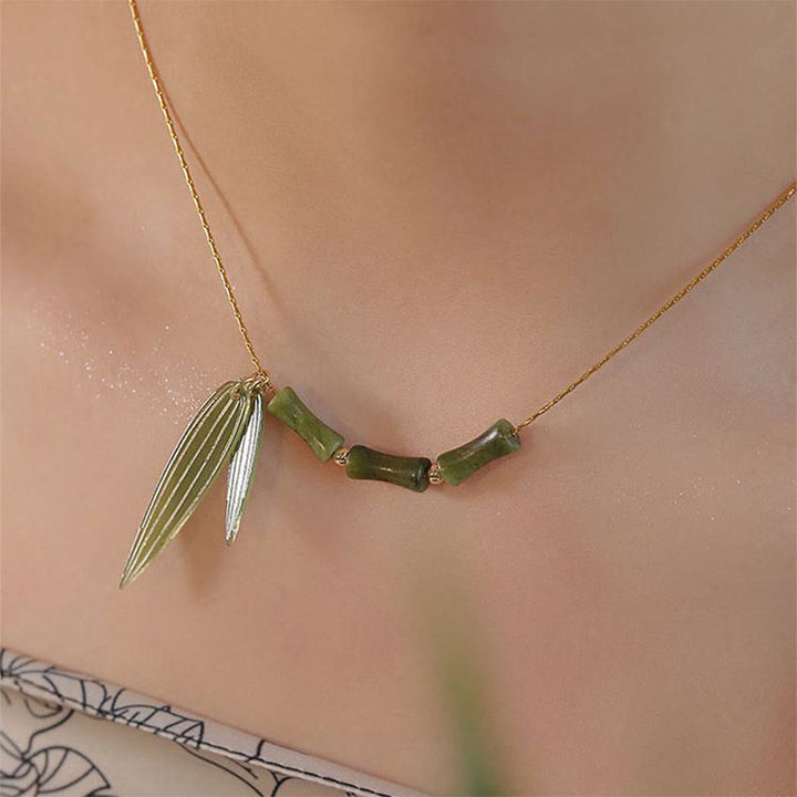 Collier pendentif en jade et feuille de bambou Buddha Stones