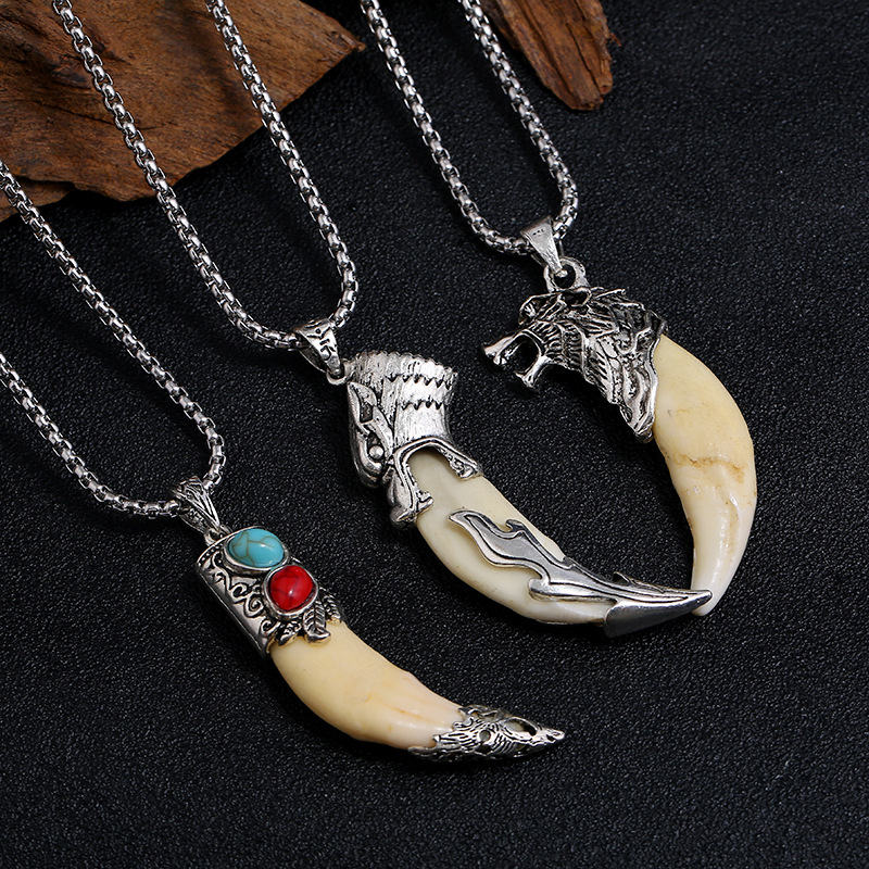 Buddha Stones Collier pendentif en acier titane Imitation dent de loup