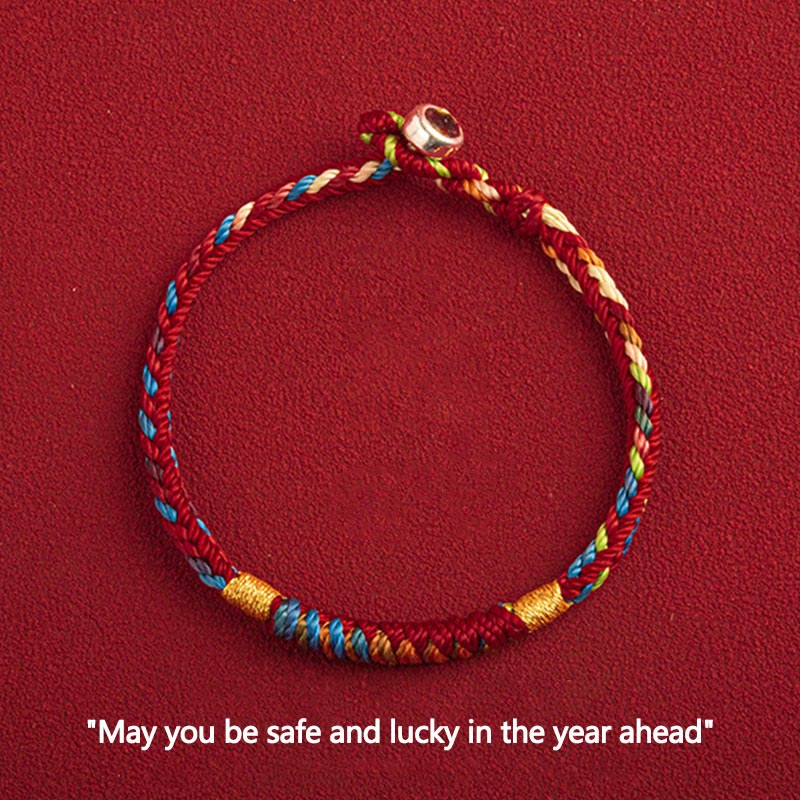 Bracelet multicolore Buddha Stones « Que l'année à venir soit une année de sécurité et de chance » - Fil doré à cinq couleurs - 19 cm - Boucle en alliage - image 0
