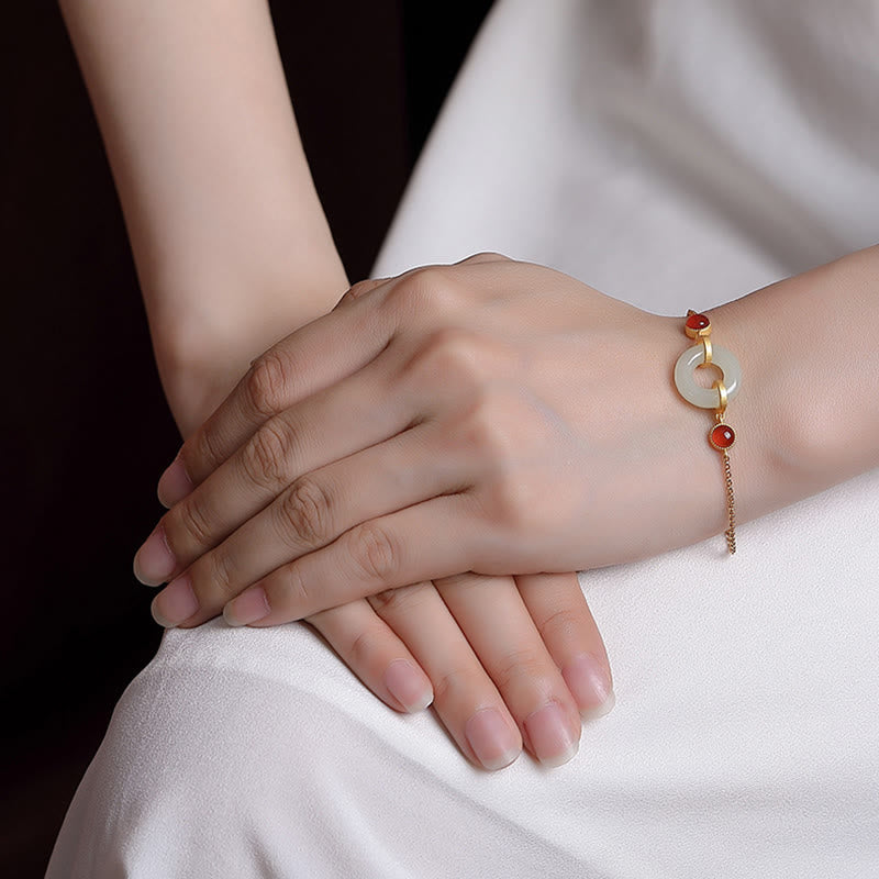 Bracelet porte-bonheur en agate rouge avec boucle de paix en jade naturel Hetian en Buddha Stones