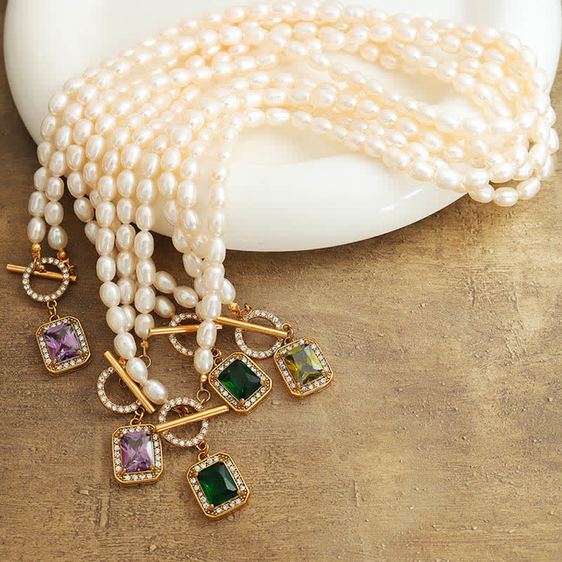 Collier pendentif en perles de zircon et breloque de richesse