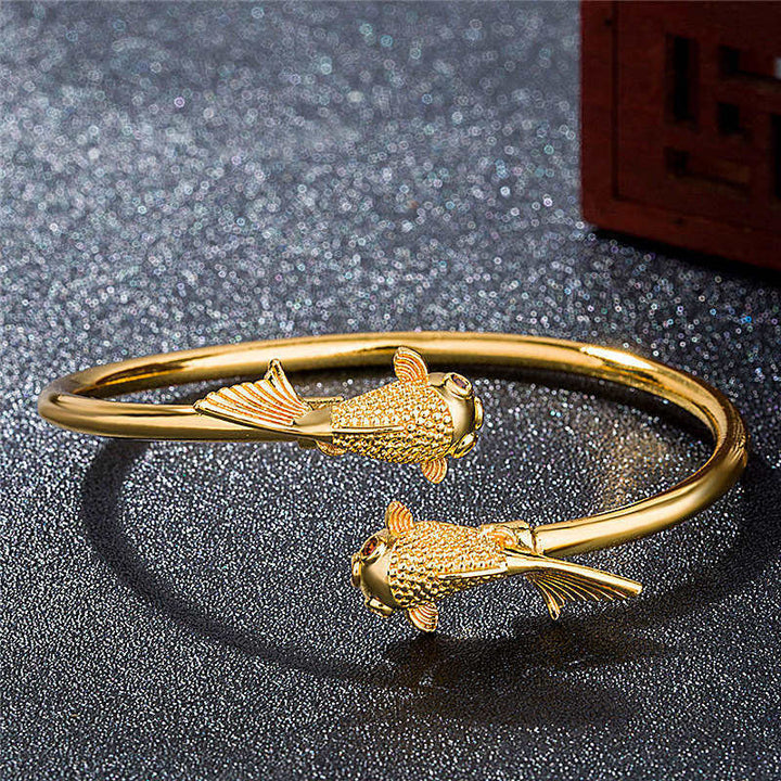 Bracelet de prospérité et de richesse en cuivre avec double poisson Koi et Buddha Stones
