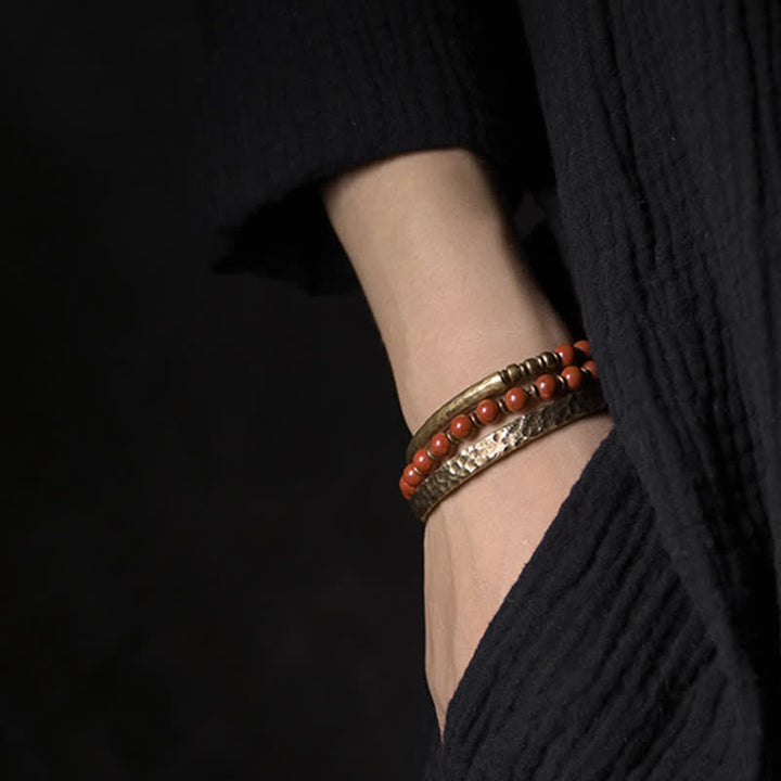 Bracelet manchette en cuivre au design simple Buddha Stones - image 4
