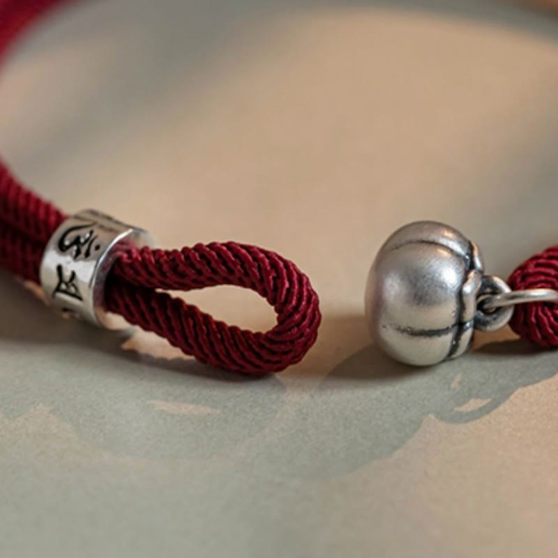 Buddha Stones tressé en argent sterling 925 tibétain fait à la main avec breloque kaki Om Mani Padme Hum et protection de la chance