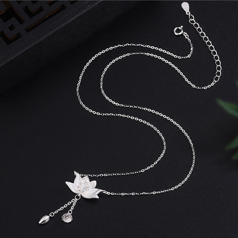 Collier pendentif en argent sterling 999 sculpté en forme de gousse de fleur de lotus avec Buddha Stones
