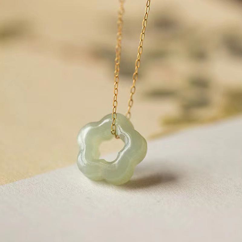 Collier pendentif porte-bonheur en jade cyan Hetian délicat avec Buddha Stones