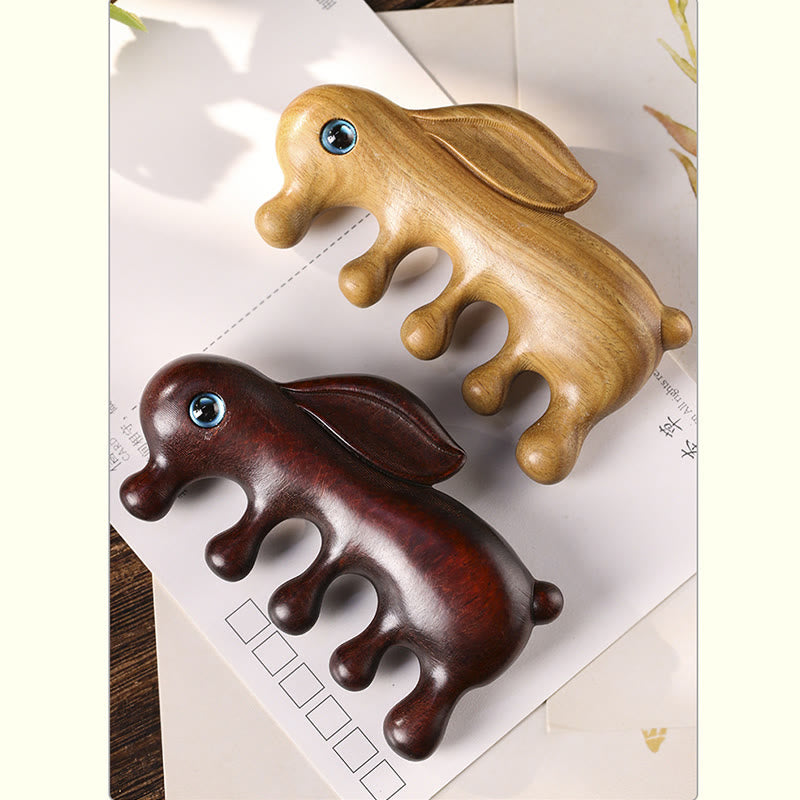 Peigne de massage relaxant en forme de lapin en bois de santal rouge et vert à petites feuilles