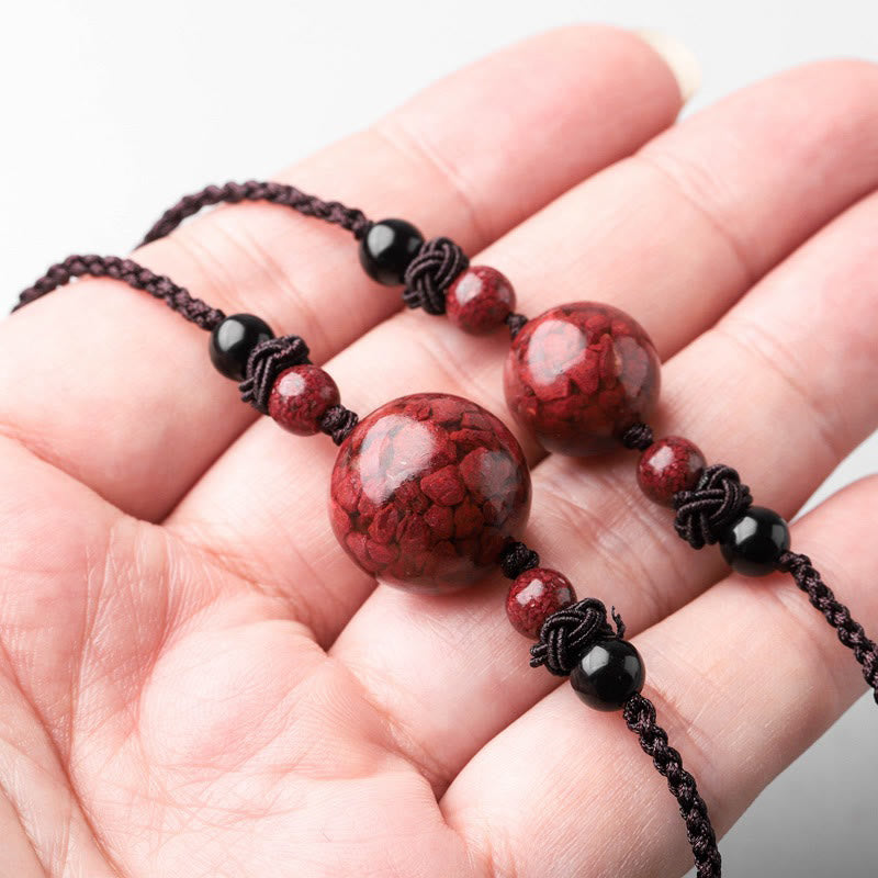 Collier pendentif de bénédiction en perles de pierres de cinabre naturelles de Buddha Stones