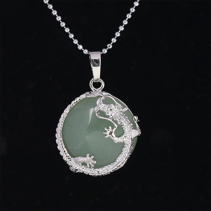Collier pendentif en cristal de quartz naturel avec énergie de guérison et dragon chinois en Buddha Stones