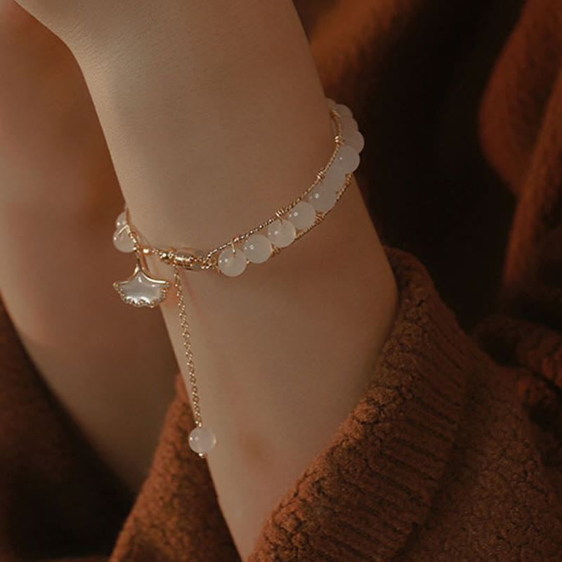 Bracelet porte-bonheur en perles de jade et feuilles de ginkgo de Buddha Stones
