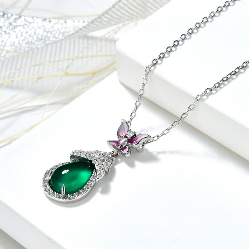 Collier pendentif courage en argent sterling 925 avec calcédoine verte et zircon papillon
