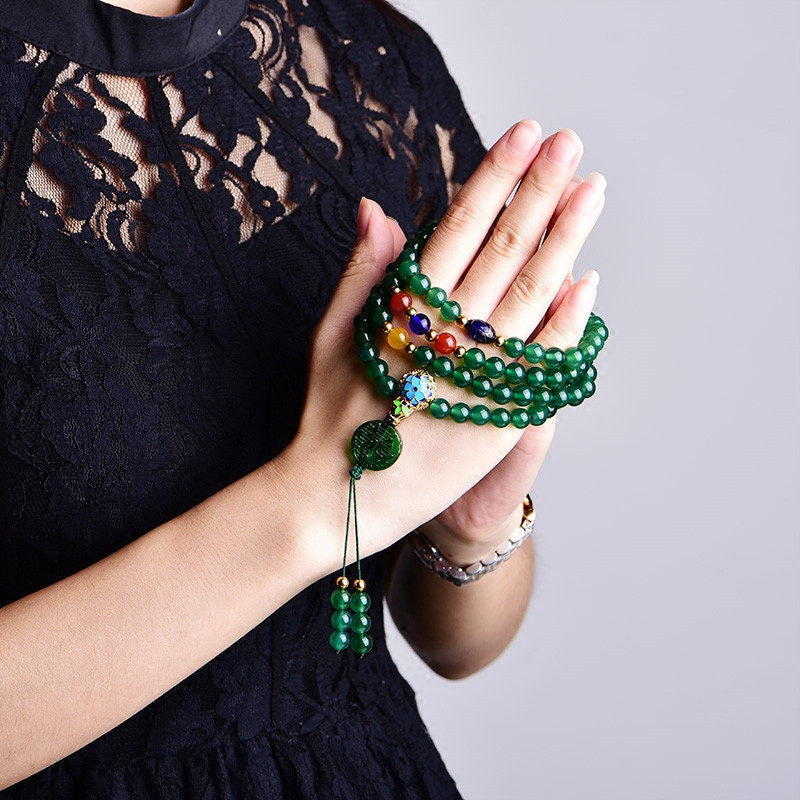 Bracelet de soutien énergétique en agate verte naturelle avec 108 perles Mala Buddha Stones
