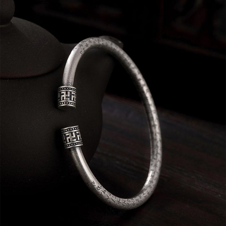 Bracelet porte-bonheur tibétain en cuivre blanc Buddha Stones et Sutra du cœur